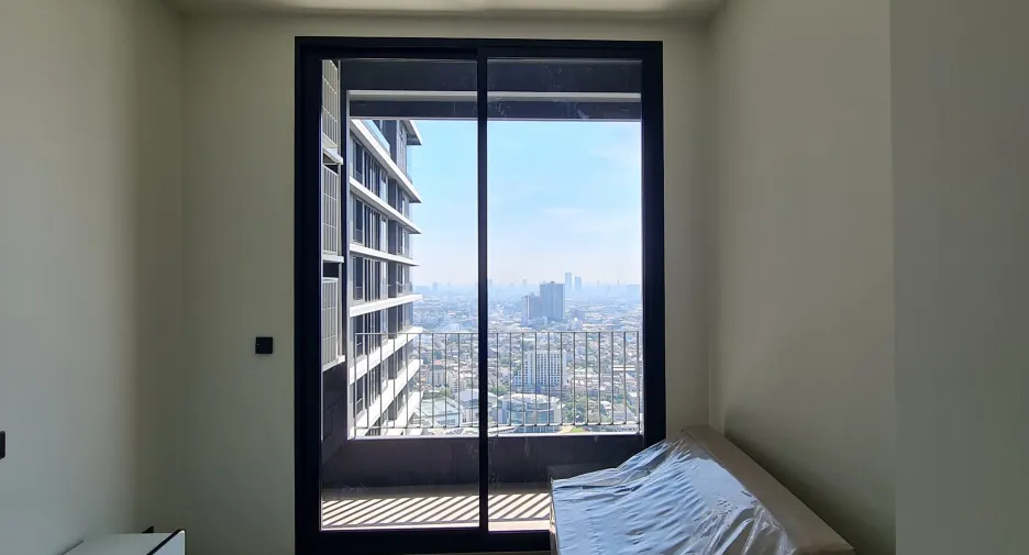 For sale 2 bedrooms condo in Khlong San, Bangkok