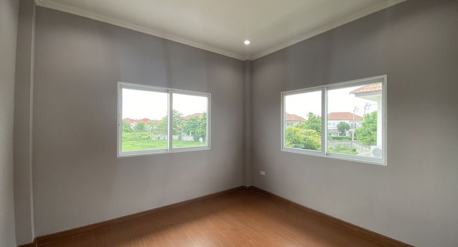 For sale 3 bedrooms house in Min Buri, Bangkok