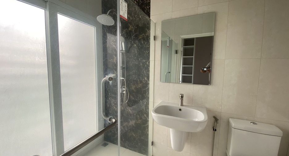For sale 3 bedrooms house in Min Buri, Bangkok
