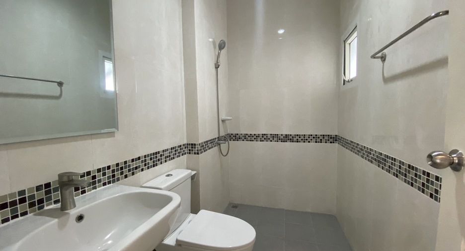 For sale 3 bedrooms house in Min Buri, Bangkok