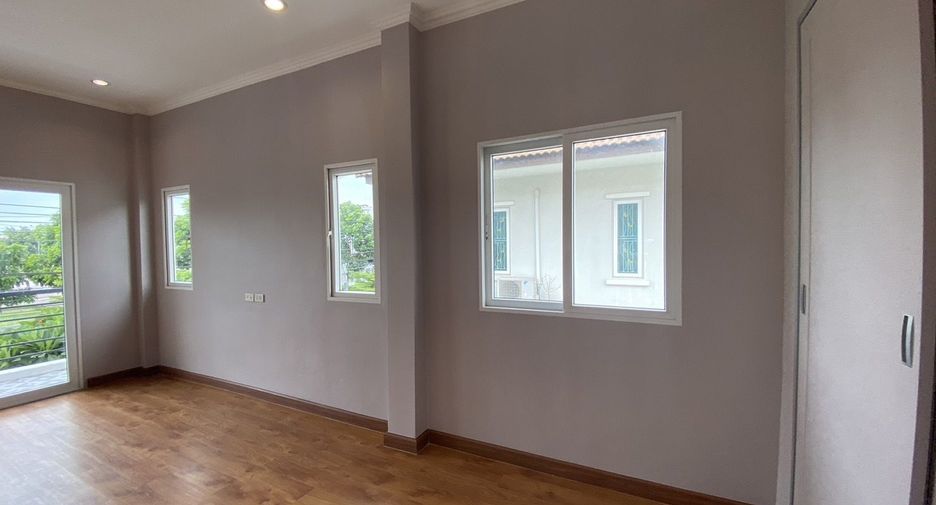 For sale 3 bedrooms house in Min Buri, Bangkok
