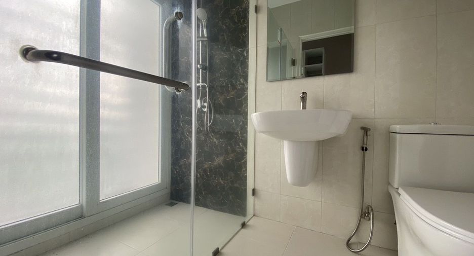 For sale 3 bedrooms house in Min Buri, Bangkok