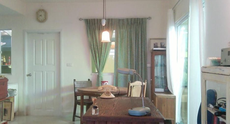 Casa adosada en venta de 3 habitaciones en Mueang Pathum Thani, Pathum Thani