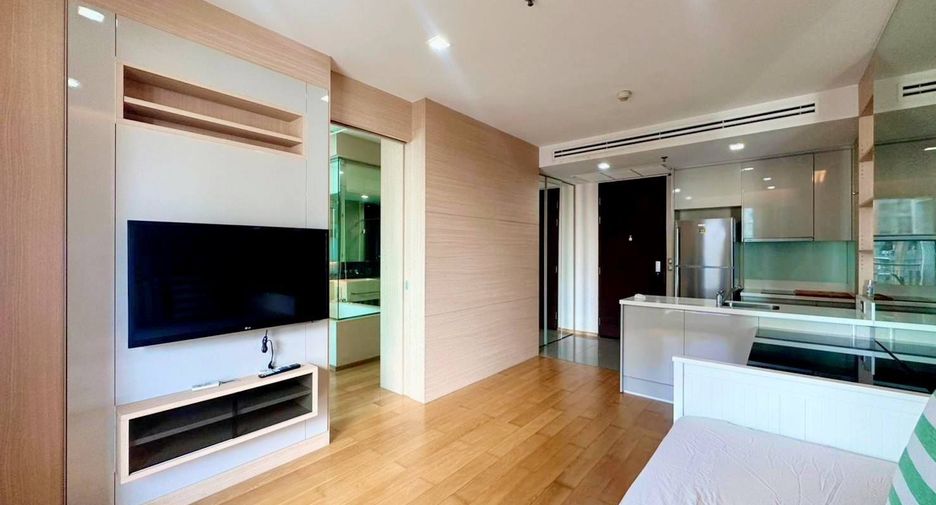 For sale 1 bed condo in Watthana, Bangkok