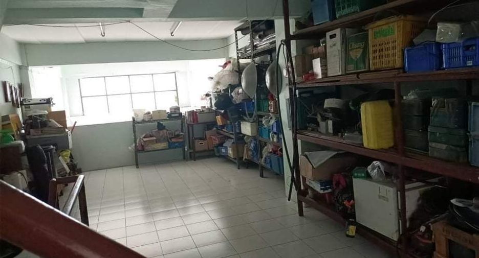 For sale 3 bedrooms townhouse in Bang Sao Thong, Samut Prakan
