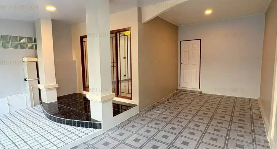 For sale 3 bedrooms townhouse in Bang Bua Thong, Nonthaburi