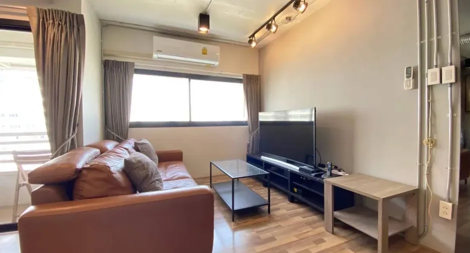 For sale and for rent 2 bedrooms condo in Watthana, Bangkok