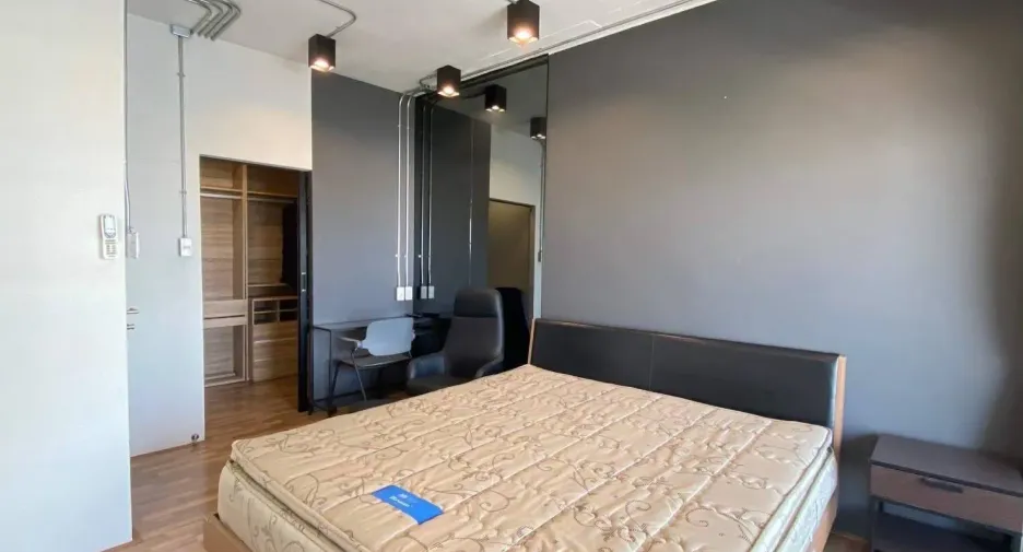 For sale and for rent 2 bedrooms condo in Watthana, Bangkok