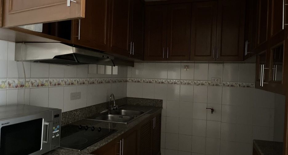 Wohnung zum Kauf mit 1 Zimmer in Huai Khwang, Bangkok