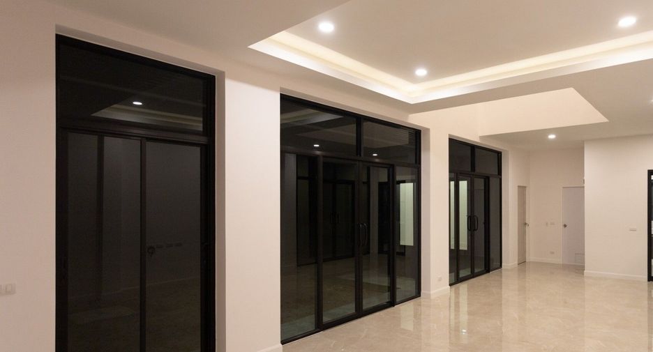 For sale 3 bedrooms house in Ban Phai, Khon Kaen
