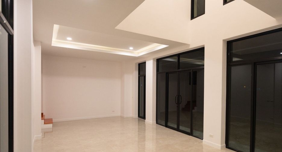 For sale 3 bedrooms house in Ban Phai, Khon Kaen