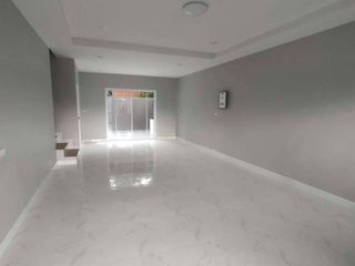 For sale 3 bedrooms townhouse in Hat Yai, Songkhla