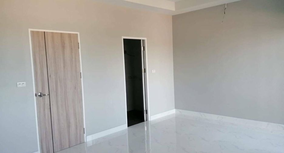 À vendre 3 chambres maison de ville à Hat Yai, Songkhla