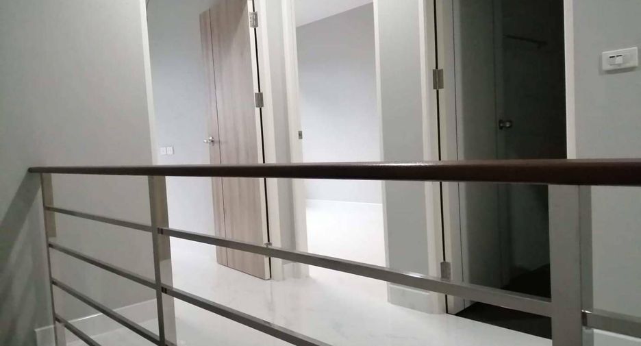 À vendre 3 chambres maison de ville à Hat Yai, Songkhla