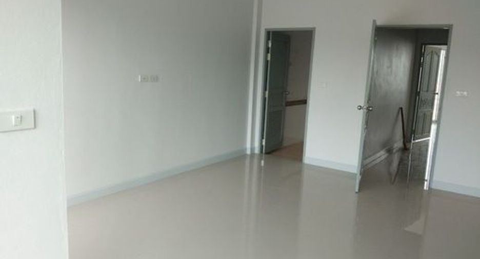 For sale 2 bedrooms townhouse in Mueang Trang, Trang