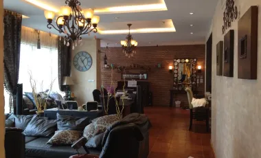À vendre 3 chambres condo à Khlong Toei, Bangkok