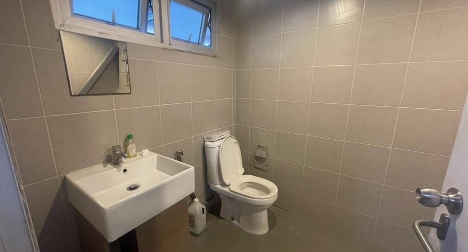 For sale そして for rent retail Space in Pak Kret, Nonthaburi