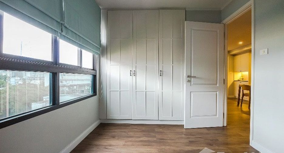 For sale 2 bedrooms condo in Khlong Toei, Bangkok