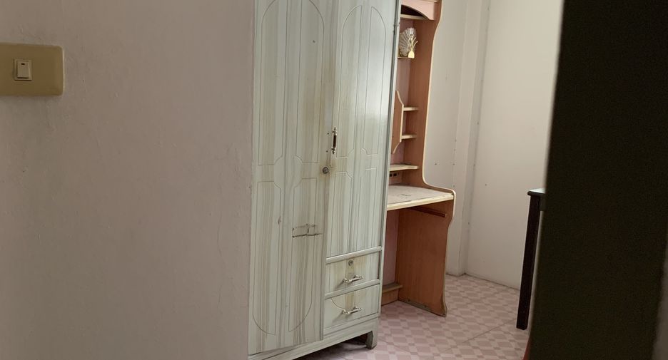 For sale 3 bedrooms townhouse in Mueang Chon Buri, Chonburi
