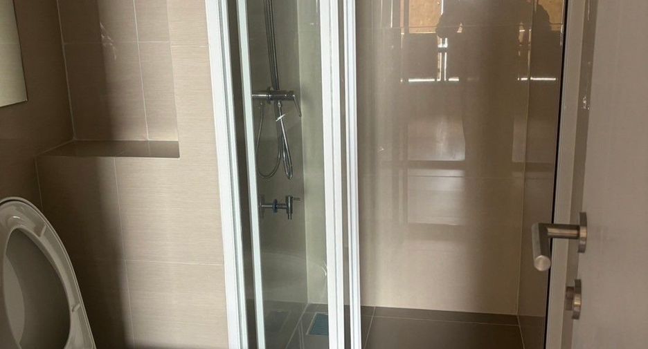 For sale 1 bed condo in Khlong Toei, Bangkok