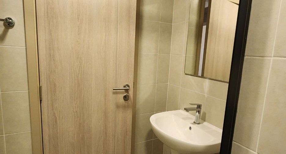 For rent studio condo in Khlong Luang, Pathum Thani