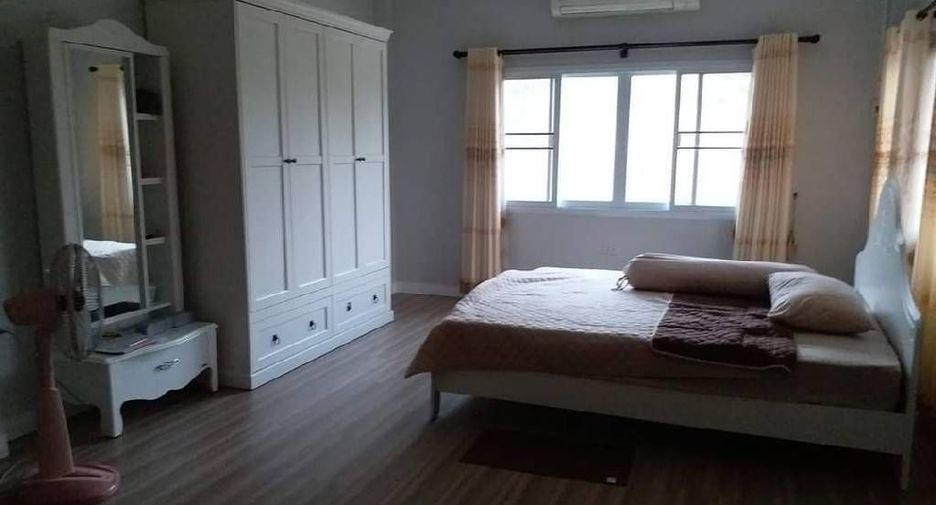 For sale 4 bedrooms house in Mueang Nongbua Lamphu, Nong Bua Lamphu