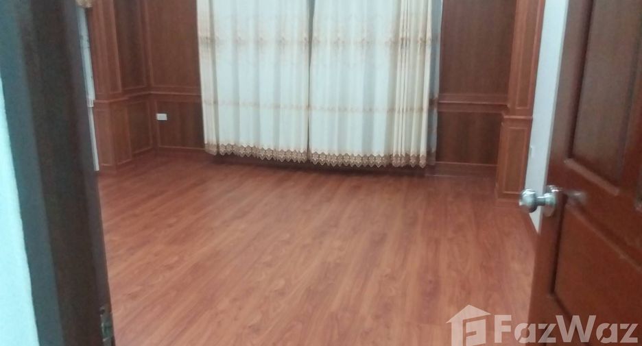 For sale 4 bedrooms house in Mueang Nongbua Lamphu, Nong Bua Lamphu