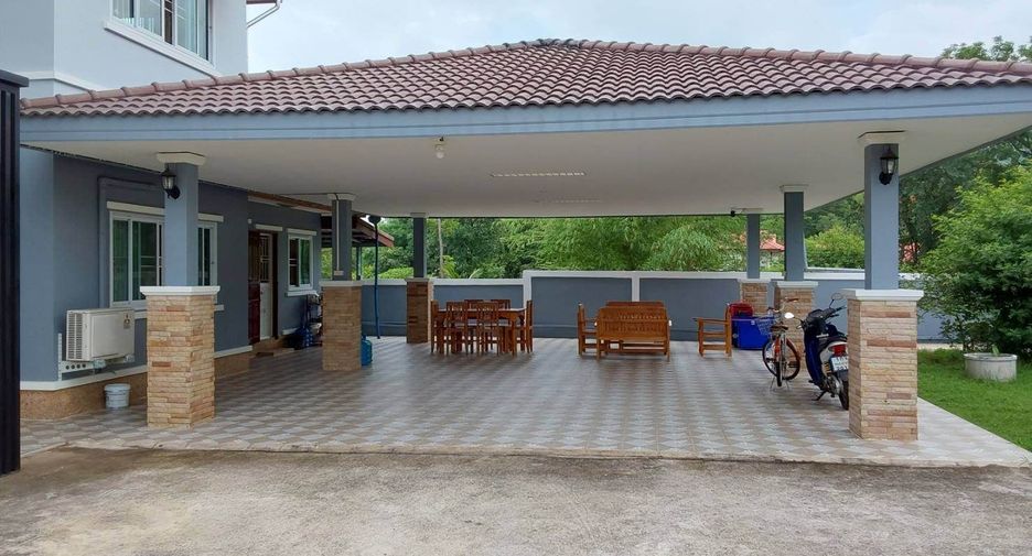 For sale 4 bedrooms house in Mueang Nongbua Lamphu, Nong Bua Lamphu