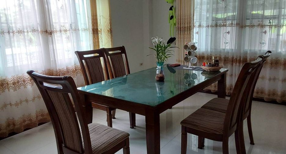 For sale 4 bedrooms house in Mueang Nongbua Lamphu, Nong Bua Lamphu