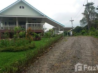 À vendre 2 chambres maison à Pong Nam Ron, Chanthaburi