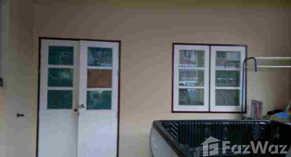 For rent 2 bedrooms townhouse in Mueang Chon Buri, Chonburi