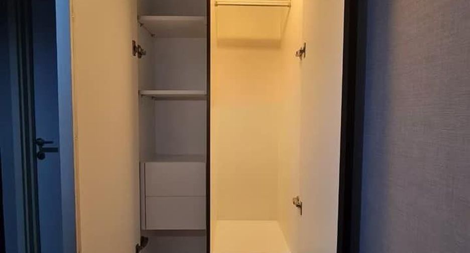 For sale 1 bed condo in Khlong San, Bangkok