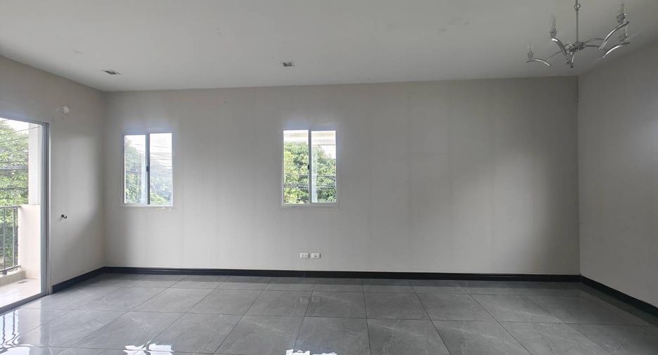 For sale 3 bedrooms house in Bang Phli, Samut Prakan