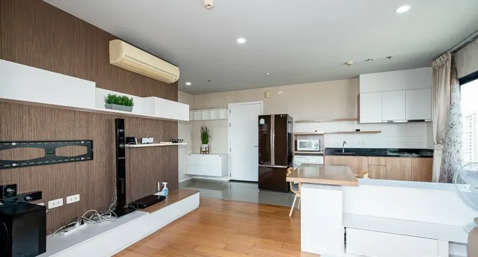 For sale 1 bed condo in Watthana, Bangkok
