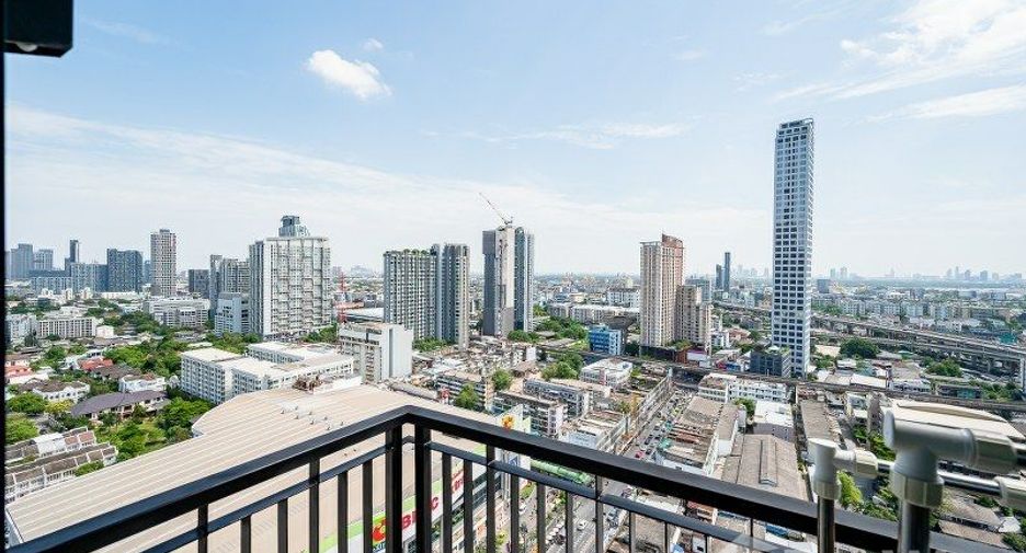 For sale 1 bed condo in Watthana, Bangkok