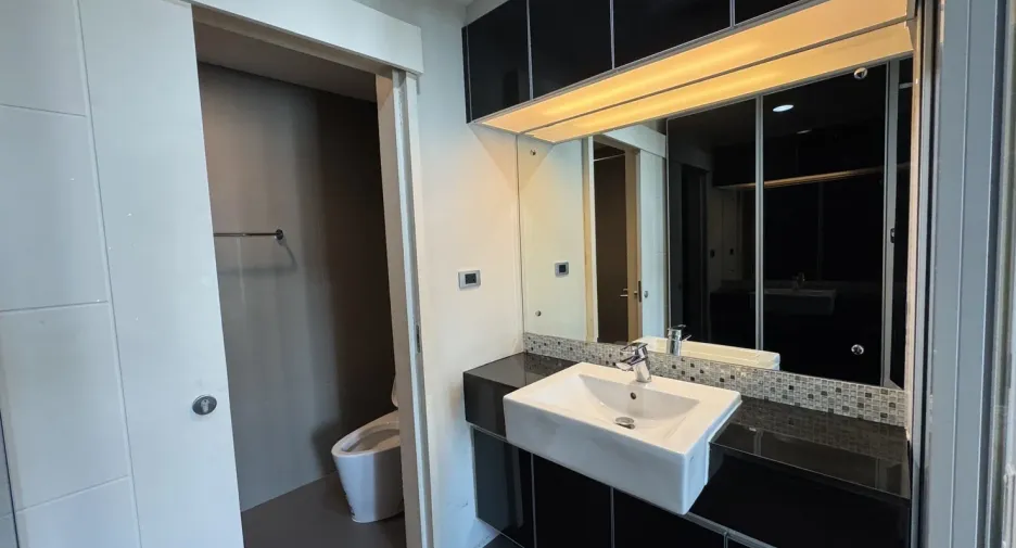 Condo en venta de 1 habitaciones en Khlong Toei, Bangkok