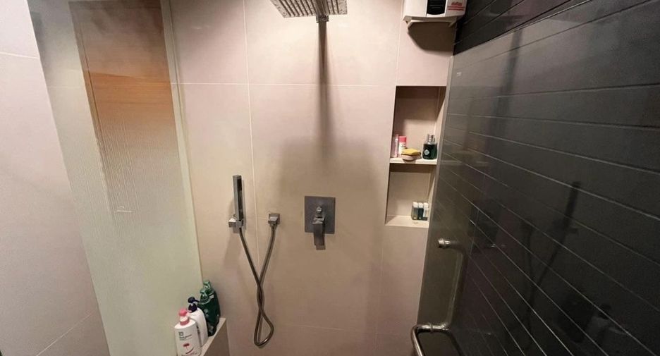 For sale 1 bed condo in Huai Khwang, Bangkok