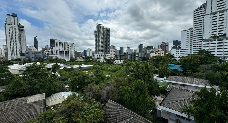 ขาย 3 ห้องนอน คอนโด ใน วัฒนา, กรุงเทพฯ