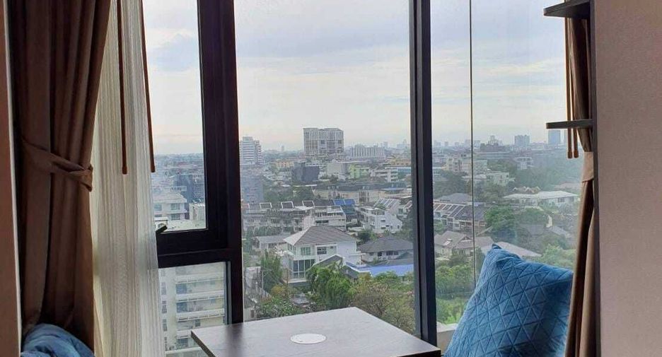 For sale 1 bed condo in Watthana, Bangkok