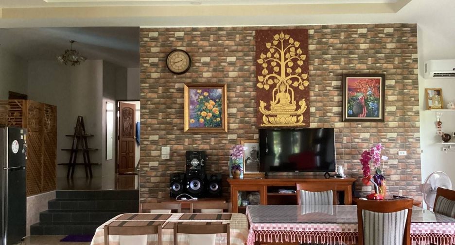 For sale 3 bedrooms house in Mueang Chiang Rai, Chiang Rai