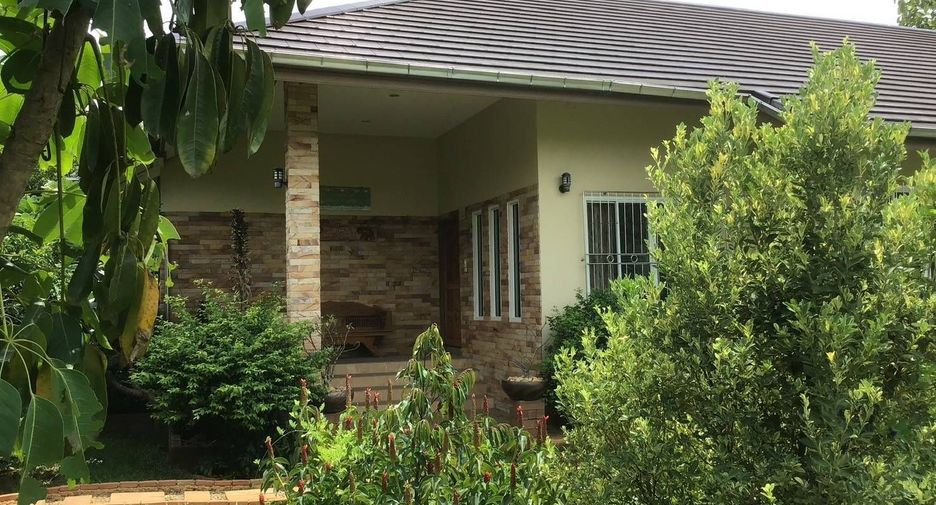 For sale 3 bedrooms house in Mueang Chiang Rai, Chiang Rai