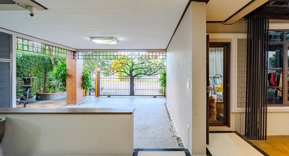 Casa en venta de 4 habitaciones en Min Buri, Bangkok
