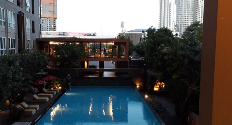 À vendre 1 chambre condo à Chom Thong, Bangkok