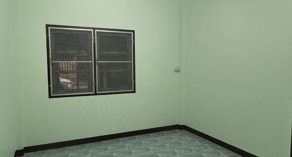 For sale 2 bedrooms townhouse in Mueang Phitsanulok, Phitsanulok