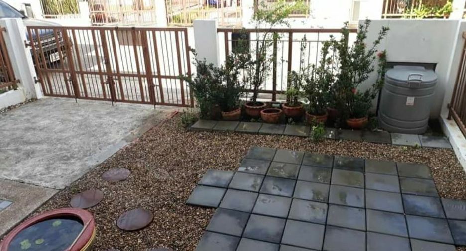 Reihenhaus zum Kauf und zur Miete mit 4 Zimmer in Mueang Samut Sakhon, Samut Sakhon