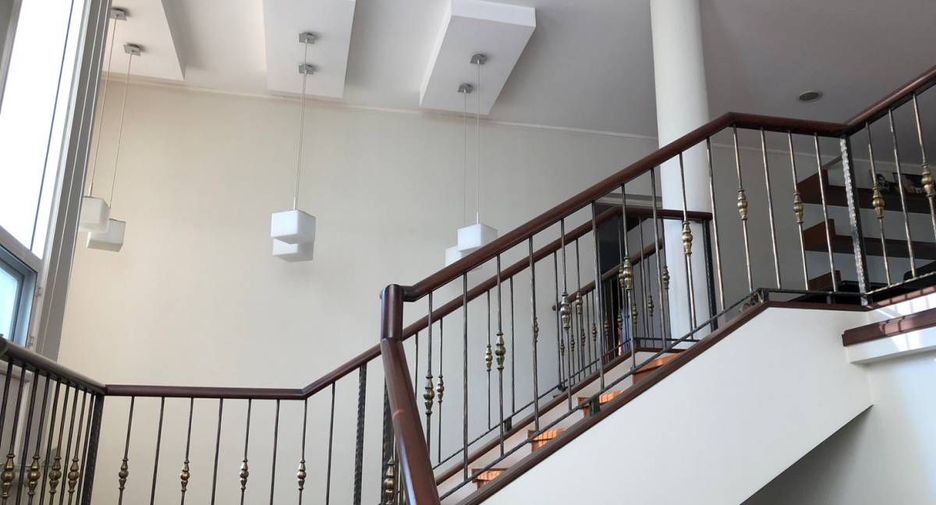 Casa en venta de 4 habitaciones en Khan Na Yao, Bangkok