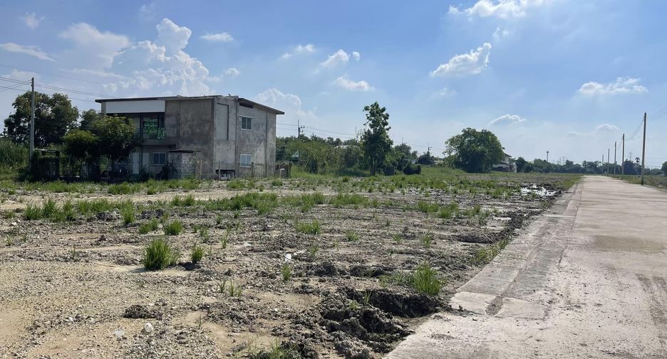 Casa en venta de estudio en Lat Lum Kaeo, Pathum Thani