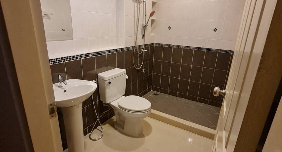 For sale 3 bedrooms townhouse in Prawet, Bangkok