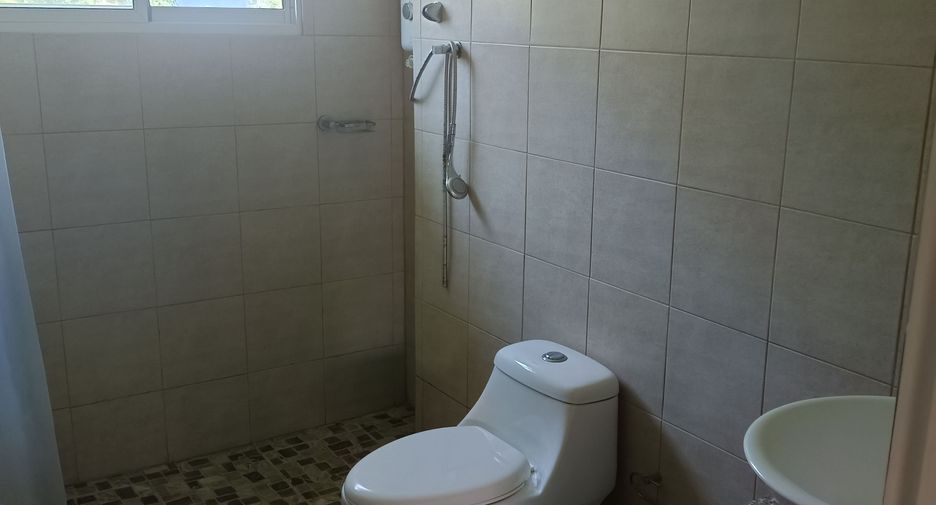 For sale 4 bedrooms house in Wiang Sa, Nan