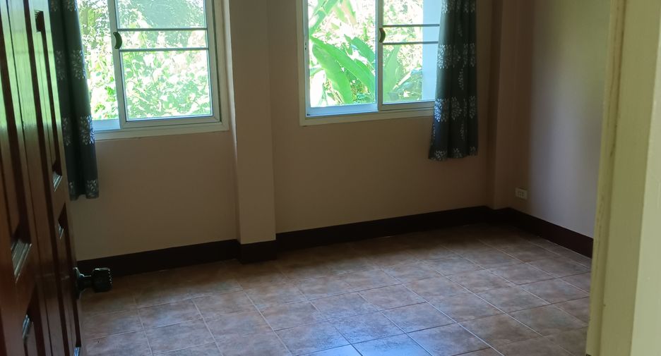 For sale 4 bedrooms house in Wiang Sa, Nan